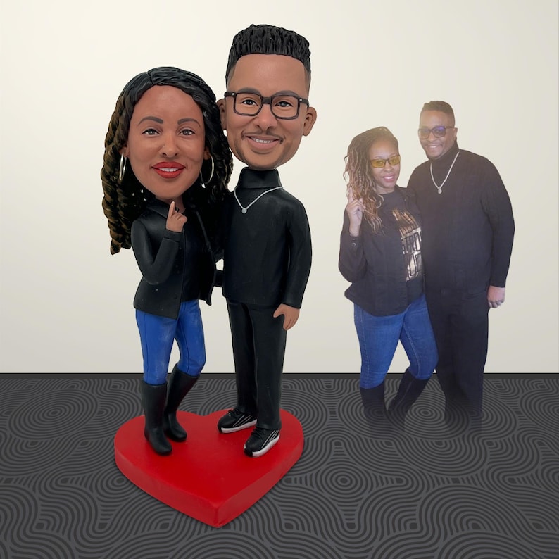 Customized Couple Bobbleheads, Custom Wedding Bobblehead, Wedding Anniversary Gifts, Engagement Gifts, Customized Gifts for Parents